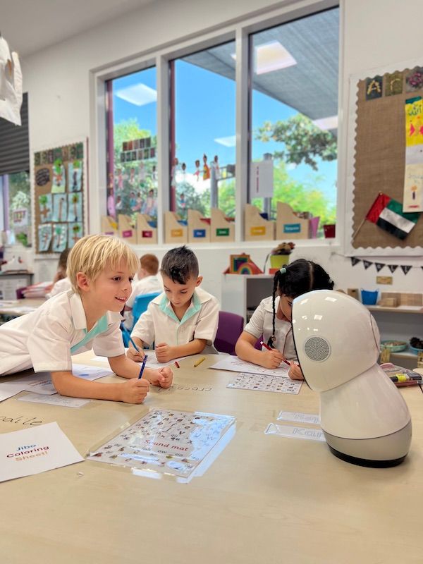 Dubai Heights Academy incorporates MIT AI technology